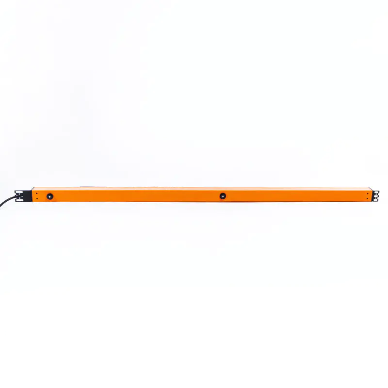 đề: Bộ phân phối nguồn PDU gắn tủ rack dạng đứng 1.5U có đo lường RS485, chống sét lan truyền, thay nóng, ổ cắm khóa được, 20 ổ cắm IEC C13 IEC C19